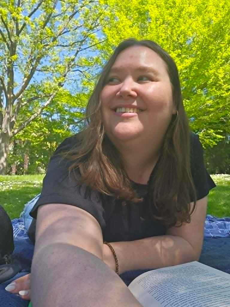 Marin Robinson, Seattle-based book blogger and founder of Ferri